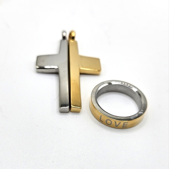 🟢3/$19🟢 Cross LOVE Pendant Gold Silver Plated Steel Unisex Couples - Picture 2 of 4